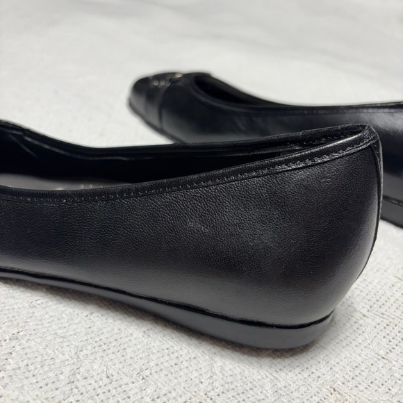 EUC Trotter's Black Sizzle Leather Ballerina Flat w/ Metal Buckle Women Sz 10W - Picture 9 of 12